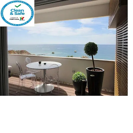 Apartament E Mar 4