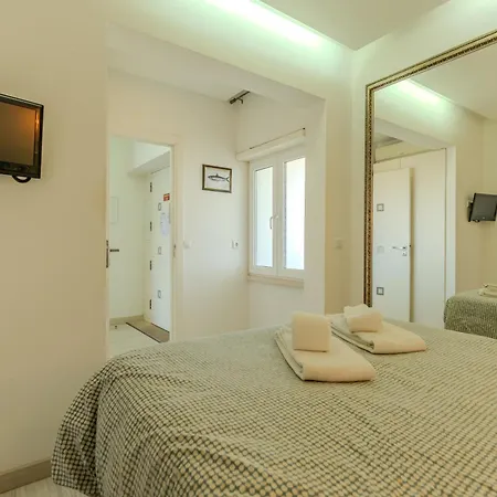 E Mar 4 Apartamento *