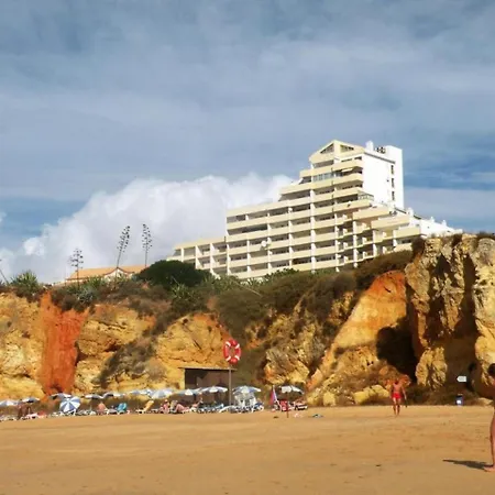 Apartment E Mar 4