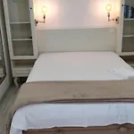 Apartment E Mar 4 *